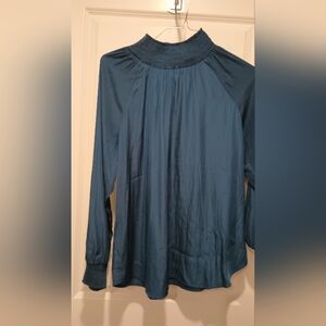 Chicos Elegant Peacock Blue Women's Top